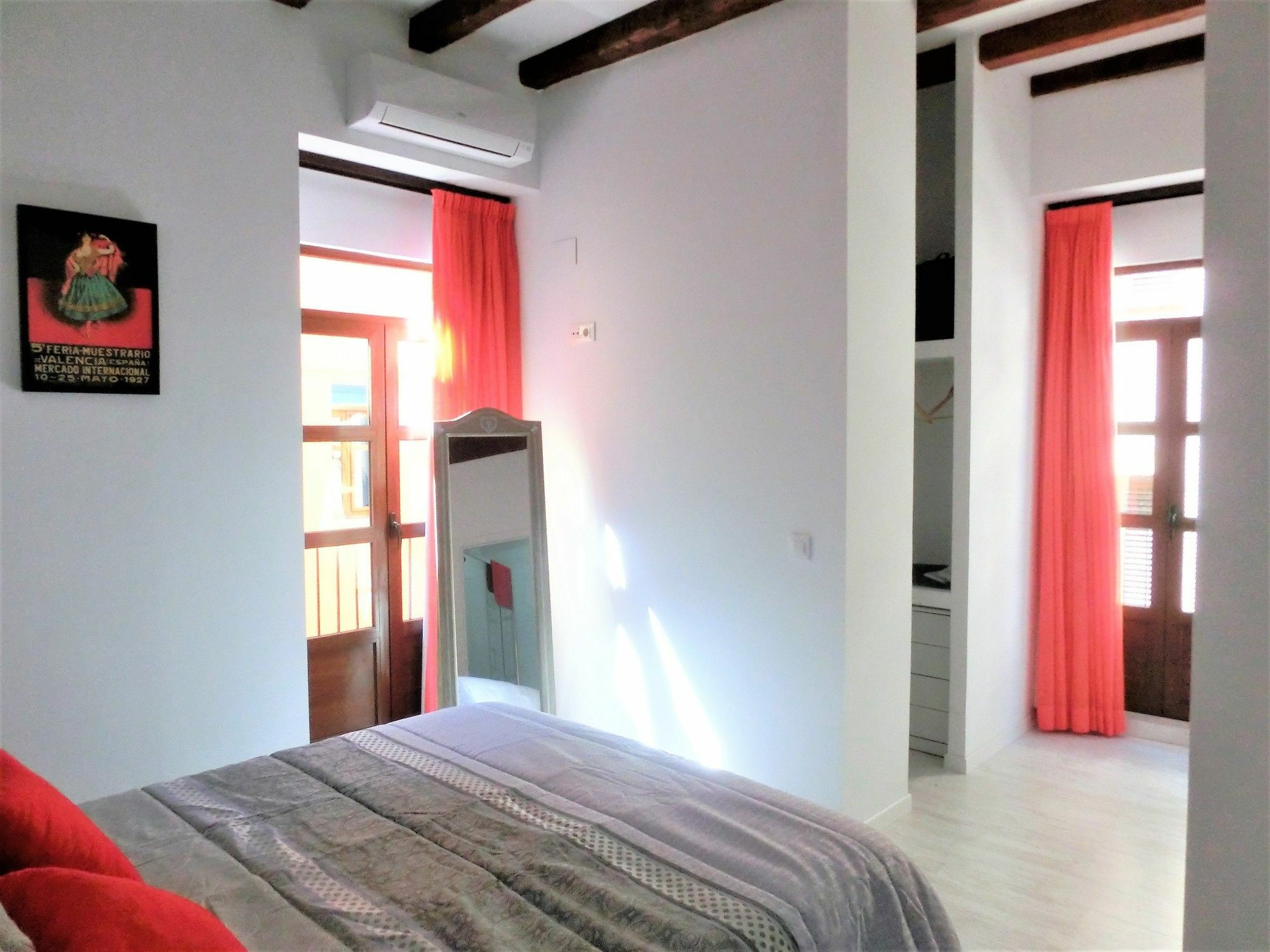 Total Valencia Lonja Apartman Kültér fotó